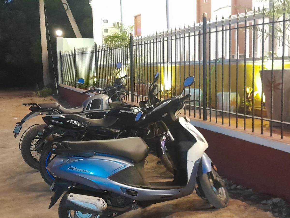 Le Poshe Beachview - Tie Hotels & Resorts Puducherry Buitenkant foto