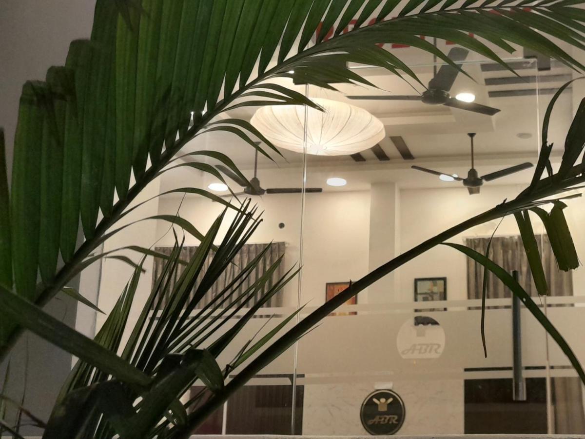 Le Poshe Beachview - Tie Hotels & Resorts Puducherry Buitenkant foto