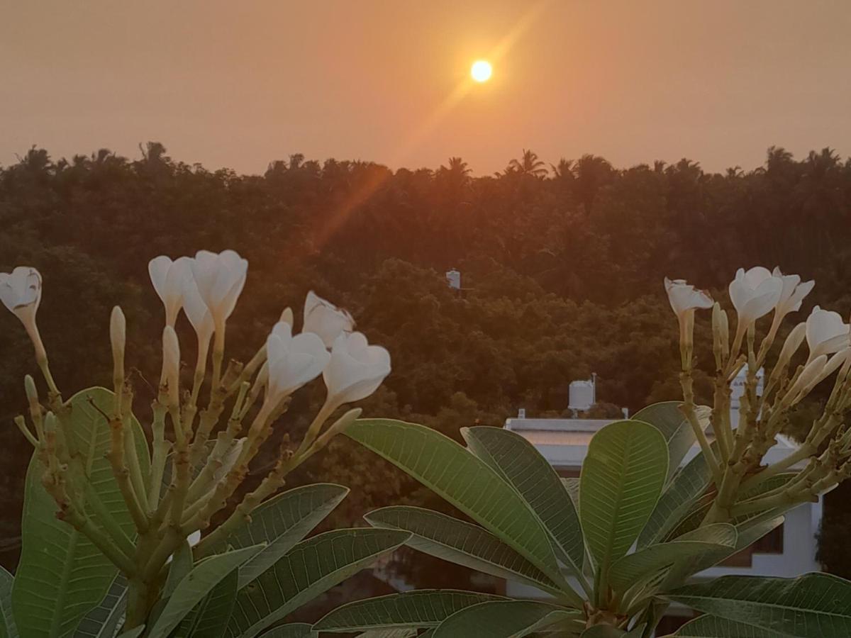 Le Poshe Beachview - Tie Hotels & Resorts Puducherry Buitenkant foto